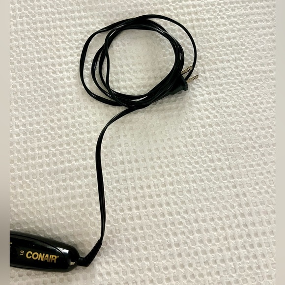 CONAIR Triple Barrel Hair Waver/Crimper - Picture 7 of 10